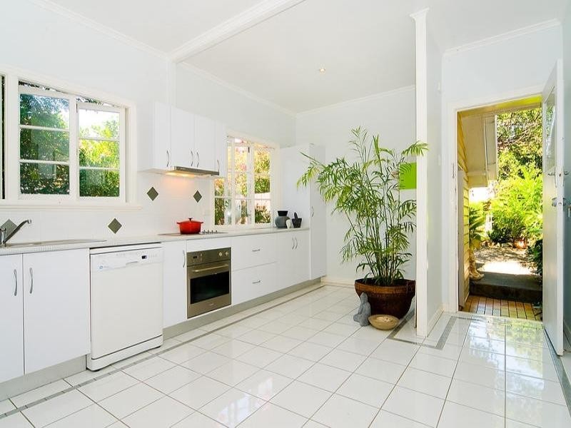 45 Waratah Avenue, Graceville QLD 4075