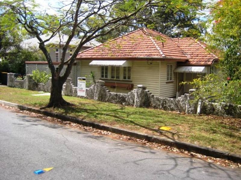 24 Henderson Street, Oxley QLD 4075