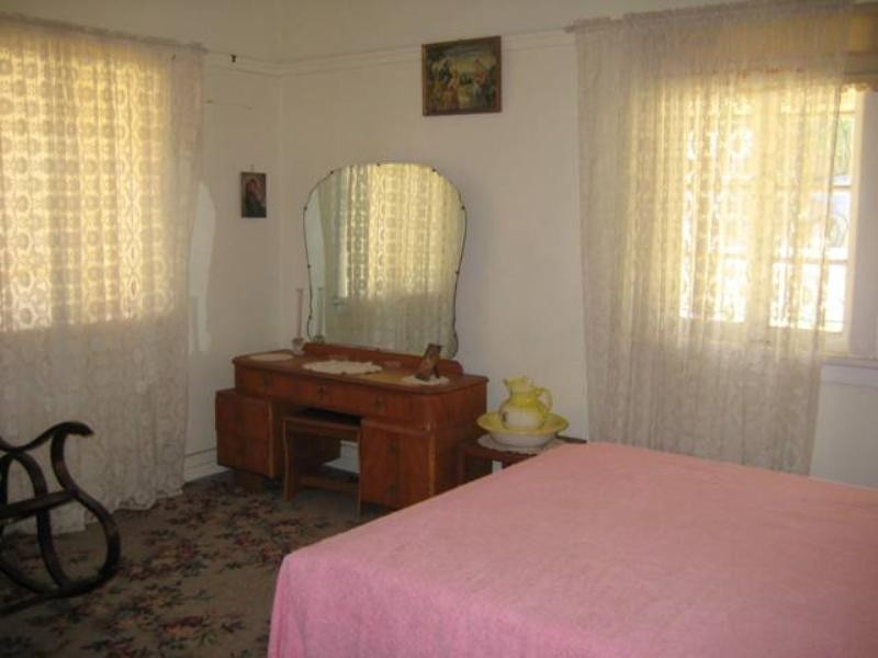 24 Henderson Street, Oxley QLD 4075