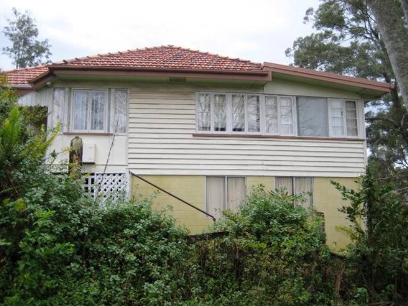 24 Henderson Street, Oxley QLD 4075