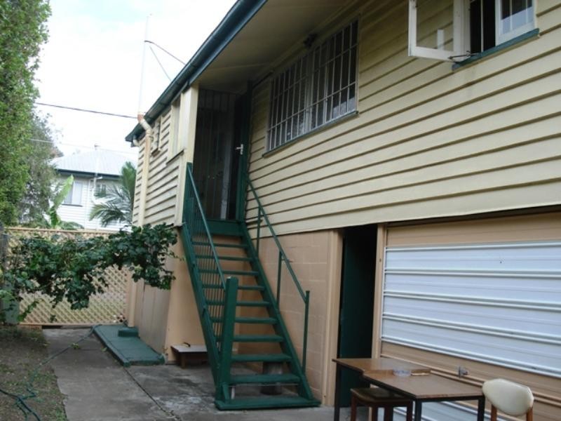 73 Plumer Street, Sherwood QLD 4075