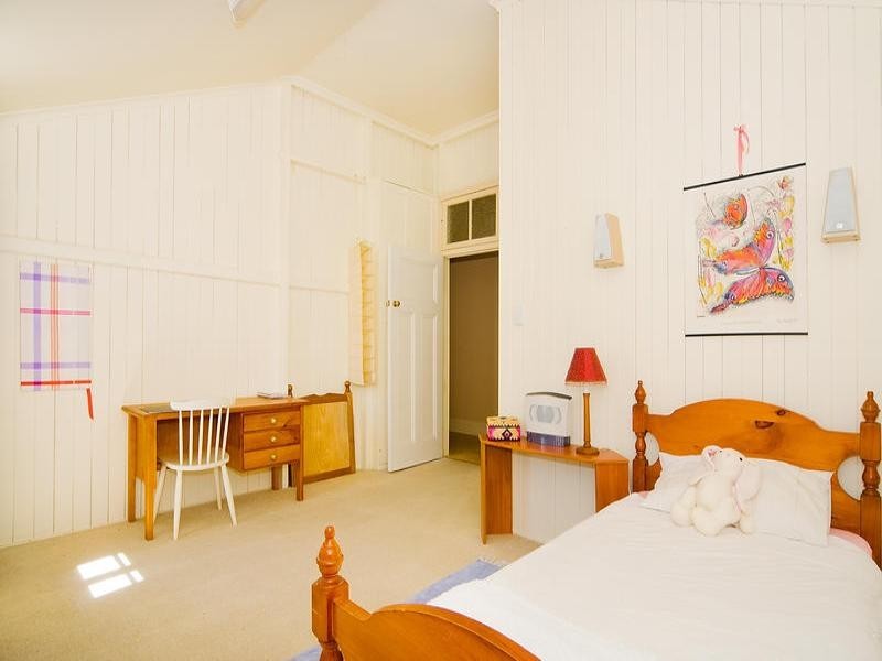 29 Douglas Street, Sherwood QLD 4075