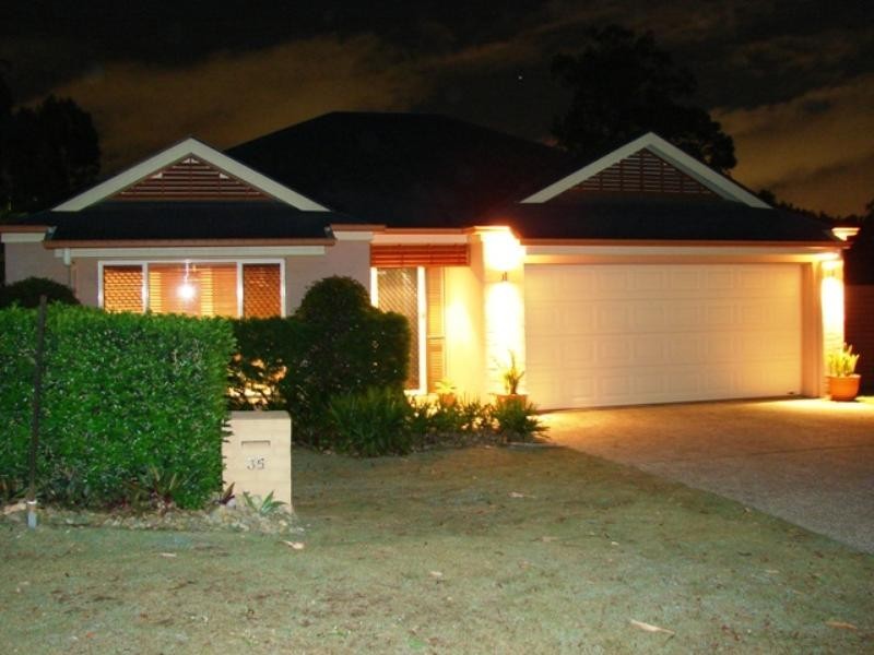 35 Claremont Parade, Forest Lake QLD 4078