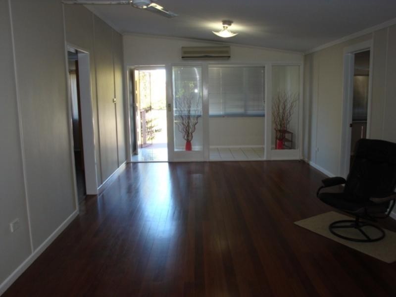 67 Ellen Street, Oxley QLD 4075