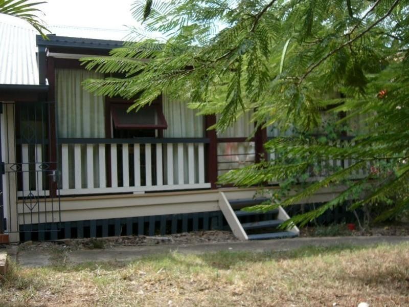 279 Long Street East, Graceville QLD 4075