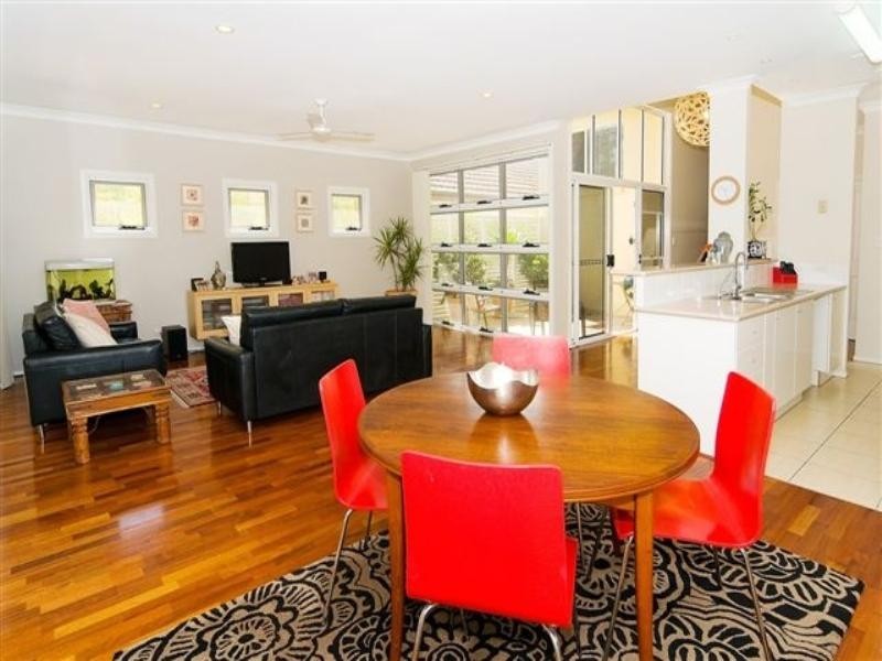 17 Walker Street, Corinda QLD 4075