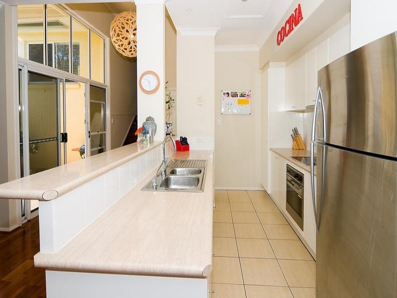 17 Walker Street, Corinda QLD 4075