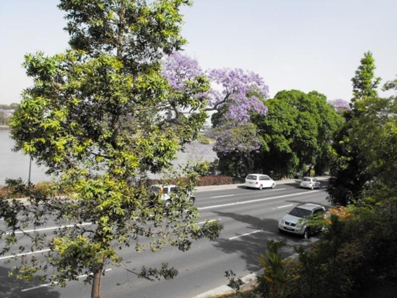 4/515 Coronation Drive, Toowong QLD 4066