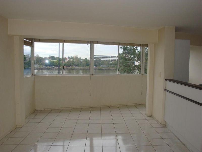 4/515 Coronation Drive, Toowong QLD 4066