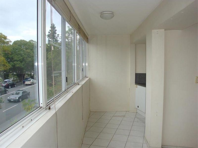 4/515 Coronation Drive, Toowong QLD 4066