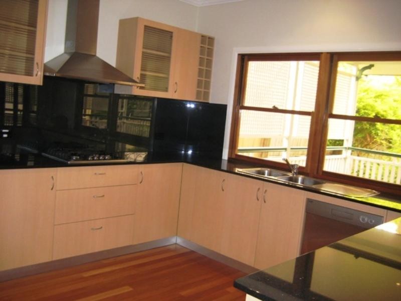 7 Victoria Avenue, Chelmer QLD 4068