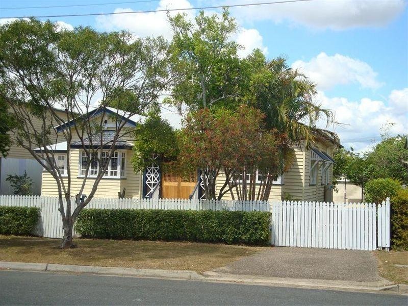 27 Chancellor Street, Sherwood QLD 4075