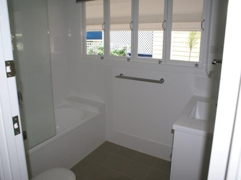 34 Graceville Avenue, Graceville QLD 4075