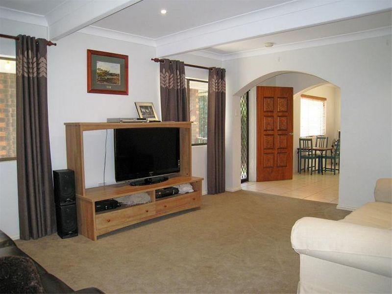 109 White Street, Graceville QLD 4075