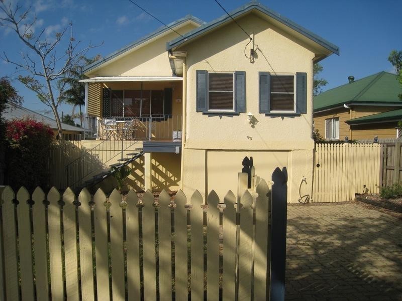 95 Graceville Avenue, Graceville QLD 4075