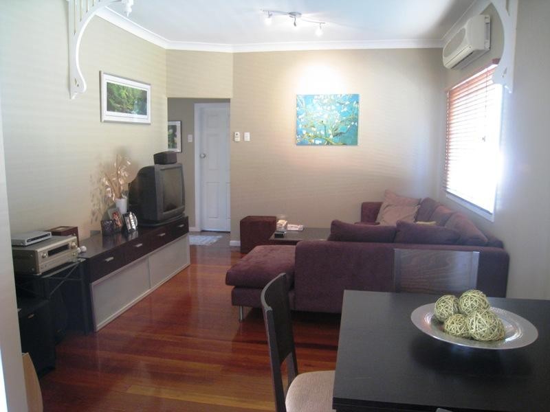 95 Graceville Avenue, Graceville QLD 4075