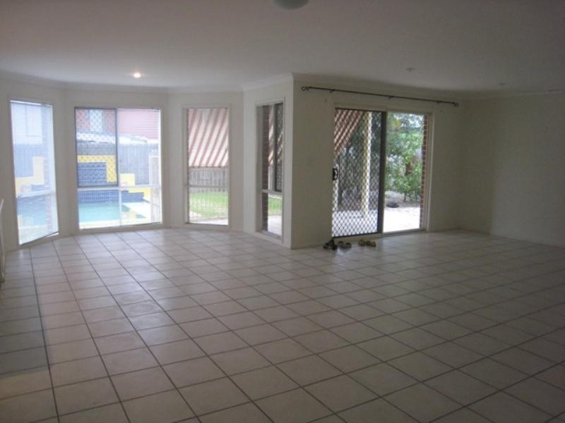 34 Egmont Street, Sherwood QLD 4075