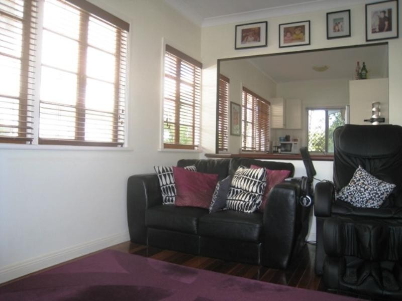 38 Hood Street, Sherwood QLD 4075