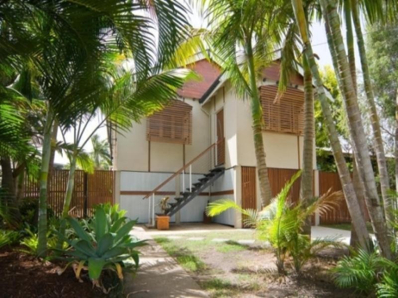 31 Camelot Street, Tennyson QLD 4105