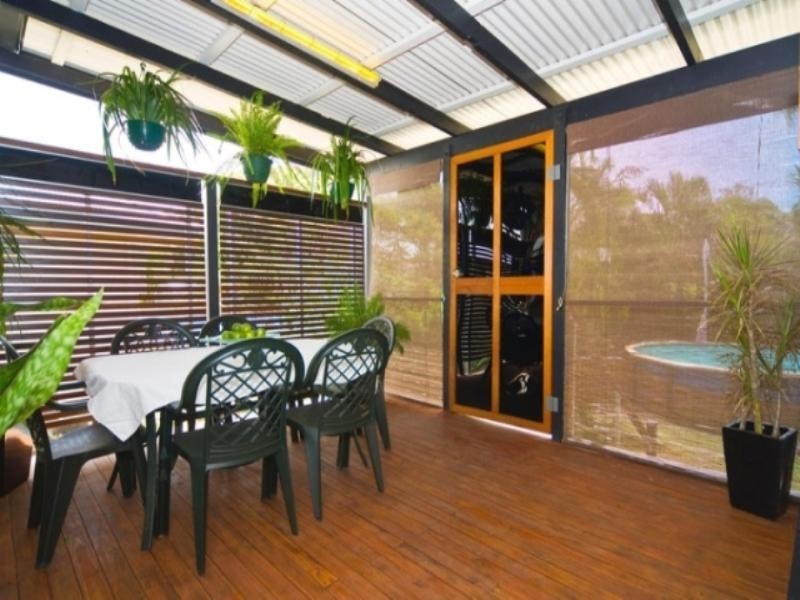 31 Camelot Street, Tennyson QLD 4105