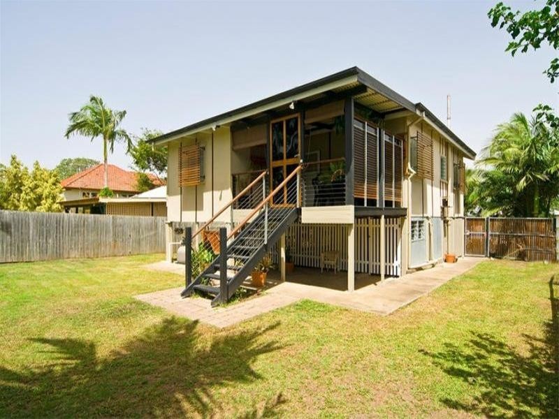 31 Camelot Street, Tennyson QLD 4105
