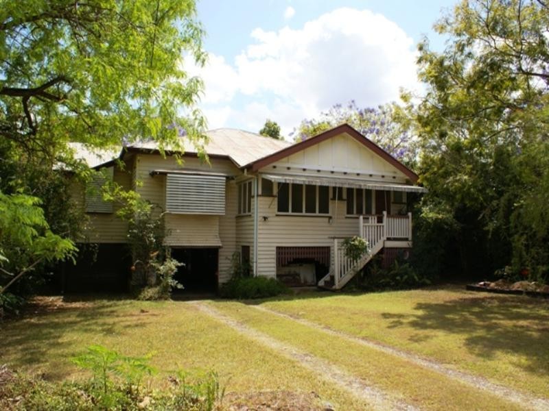 19 Prospect Street, Sherwood QLD 4075