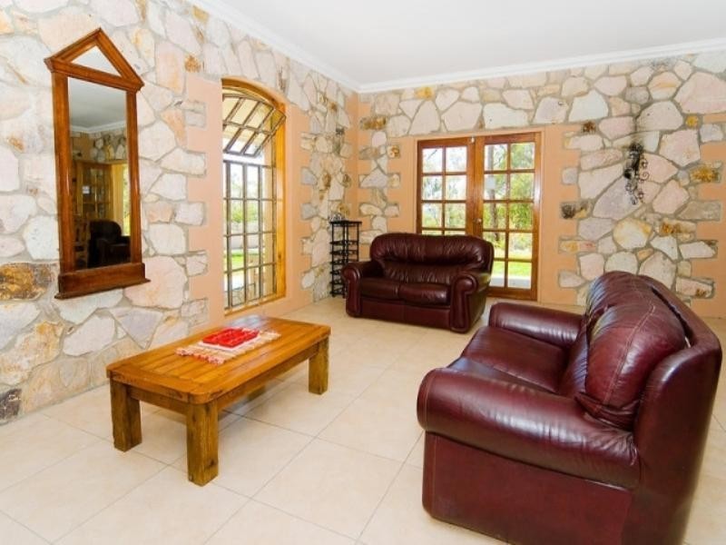 Upper Brookfield QLD 4069