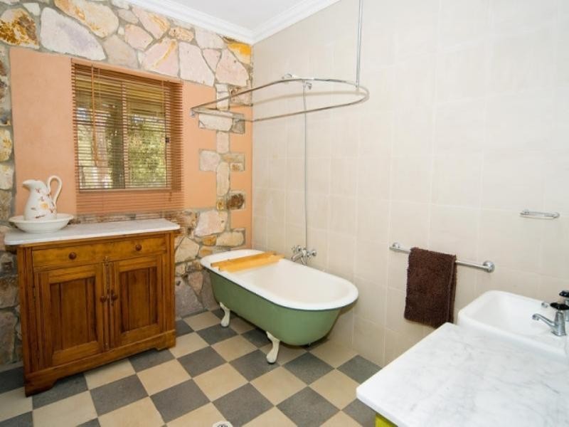 Upper Brookfield QLD 4069