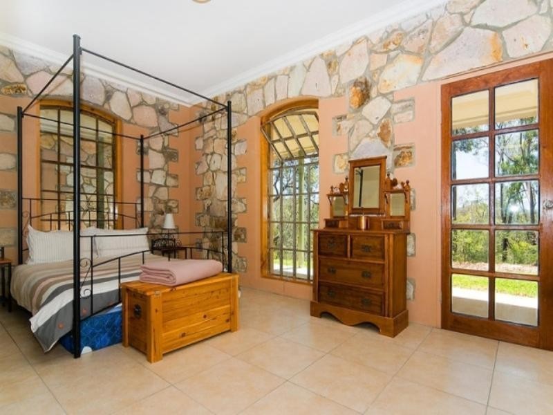 Upper Brookfield QLD 4069