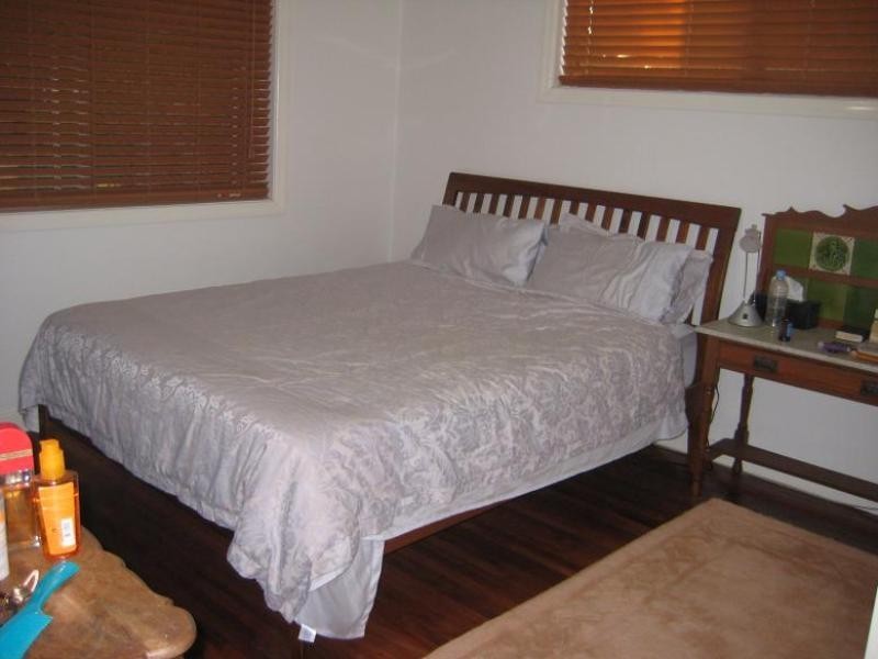 23 White Street, Graceville QLD 4075