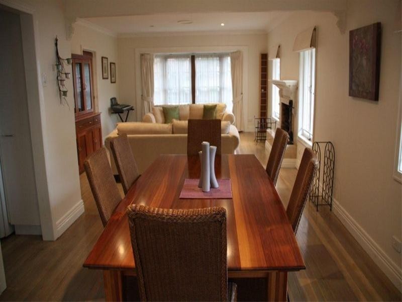 275 Long Street East, Graceville QLD 4075