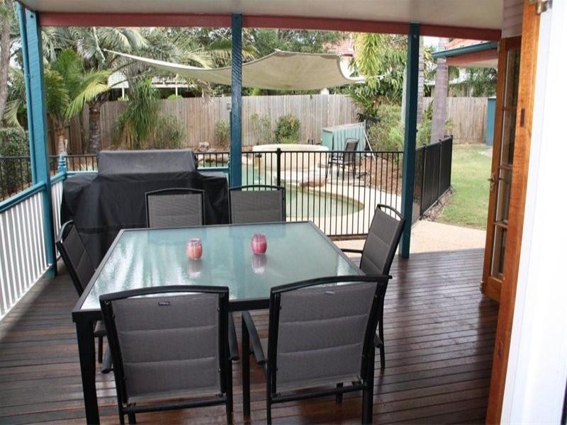 275 Long Street East, Graceville QLD 4075