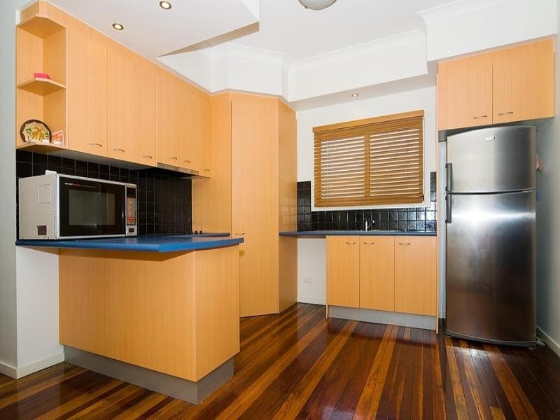 18 Gerlee Street, Tennyson QLD 4105