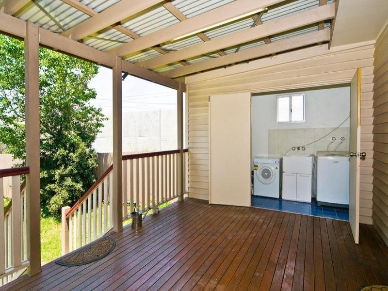 18 Gerlee Street, Tennyson QLD 4105