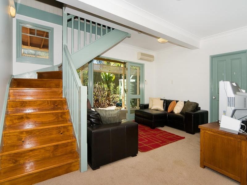 13 Jarrott Street, Chelmer QLD 4068