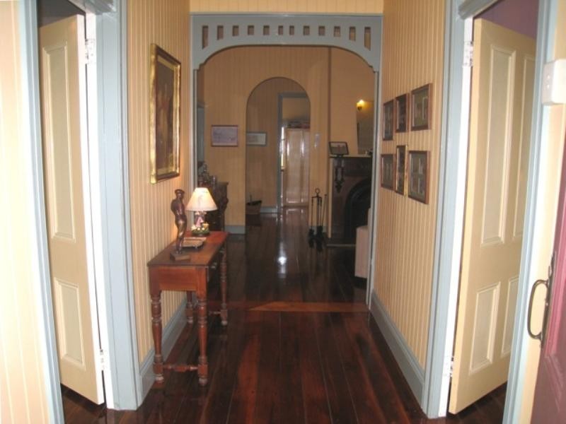 35 Graceville Avenue, Graceville QLD 4075