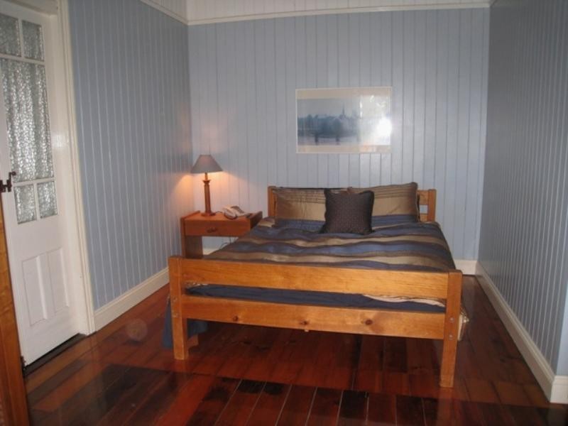 35 Graceville Avenue, Graceville QLD 4075