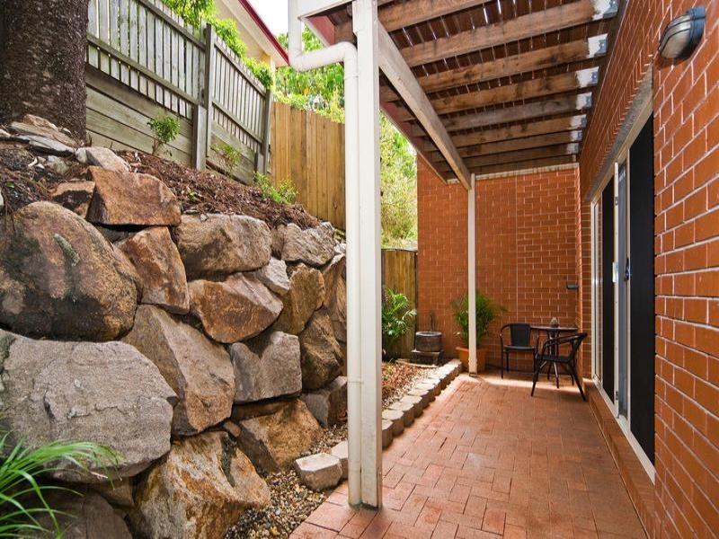 2/295 Moggill Road, Indooroopilly QLD 4068