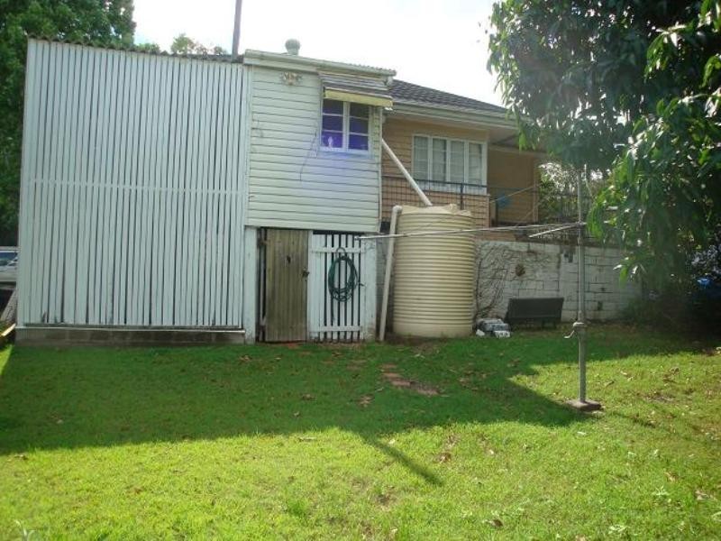 28 Walker Street, Corinda QLD 4075