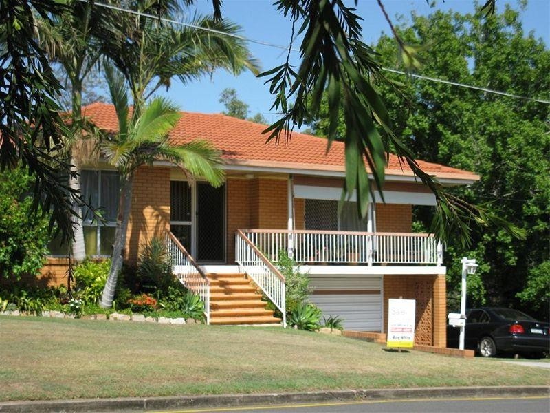 54 Blackheath Road, Oxley QLD 4075