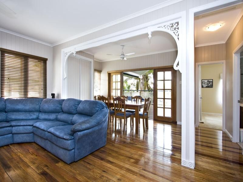 52 White Street, Graceville QLD 4075