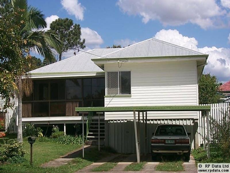 11 Waratah Avenue, Graceville QLD 4075