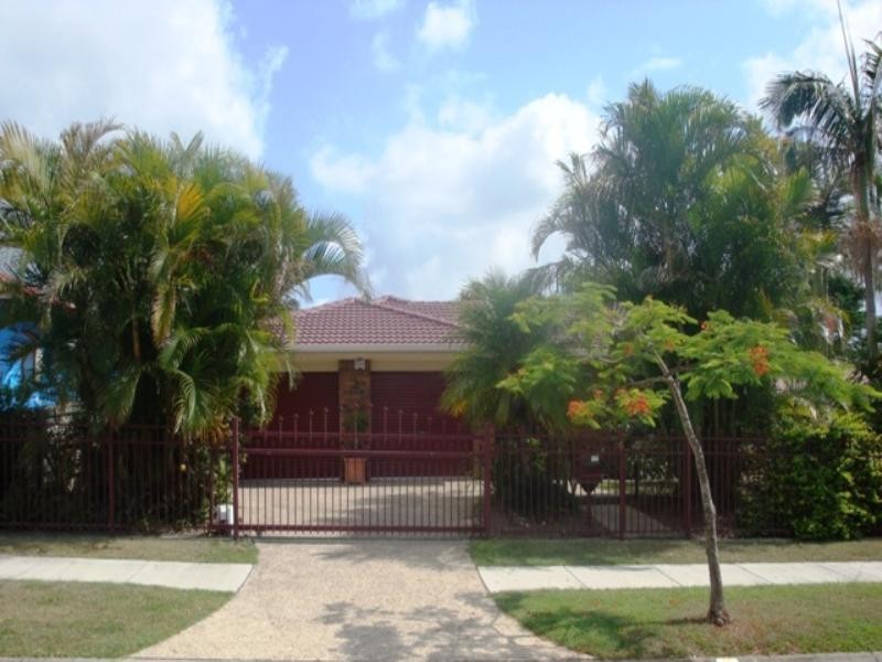 6 Prestwick Street, Oxley QLD 4075