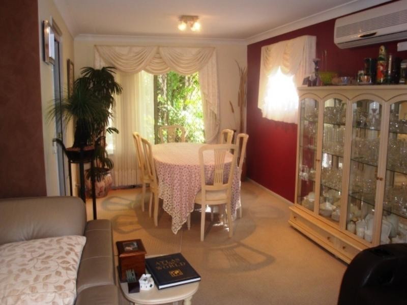 6 Prestwick Street, Oxley QLD 4075