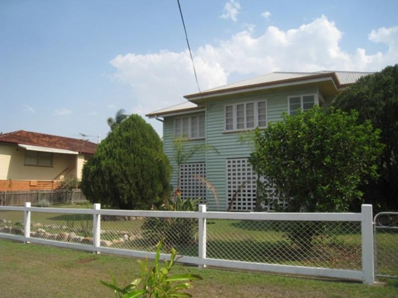 8 Cormack Street, Sherwood QLD 4075