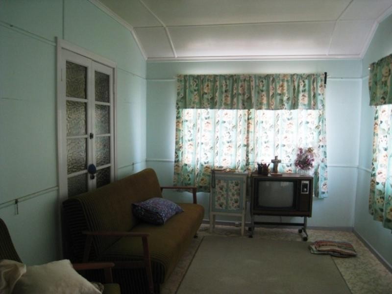 8 Cormack Street, Sherwood QLD 4075