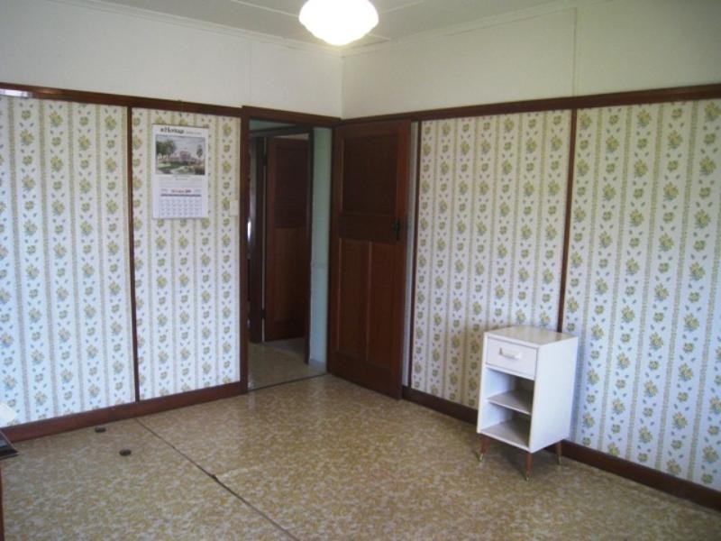 8 Cormack Street, Sherwood QLD 4075