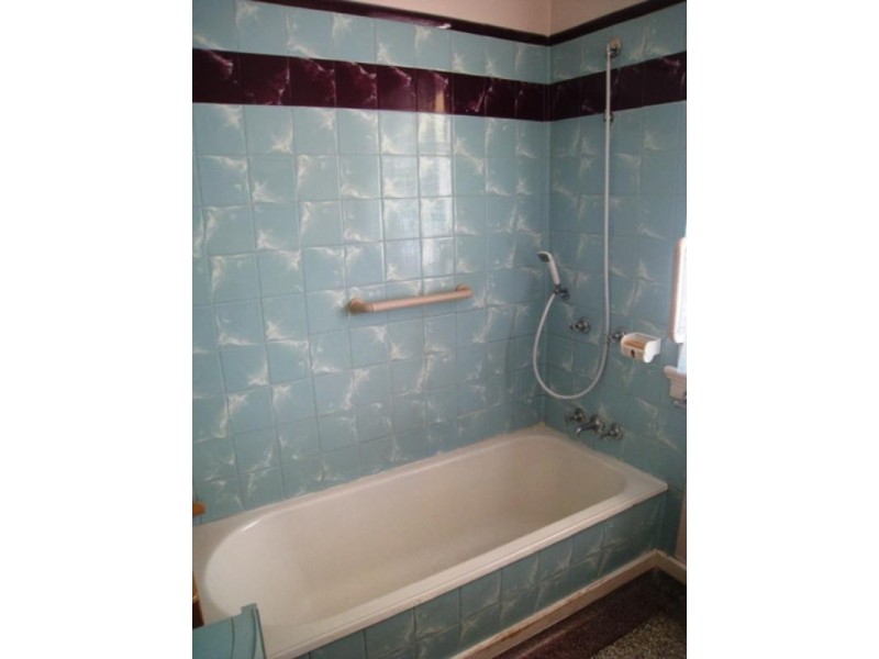 8 Cormack Street, Sherwood QLD 4075