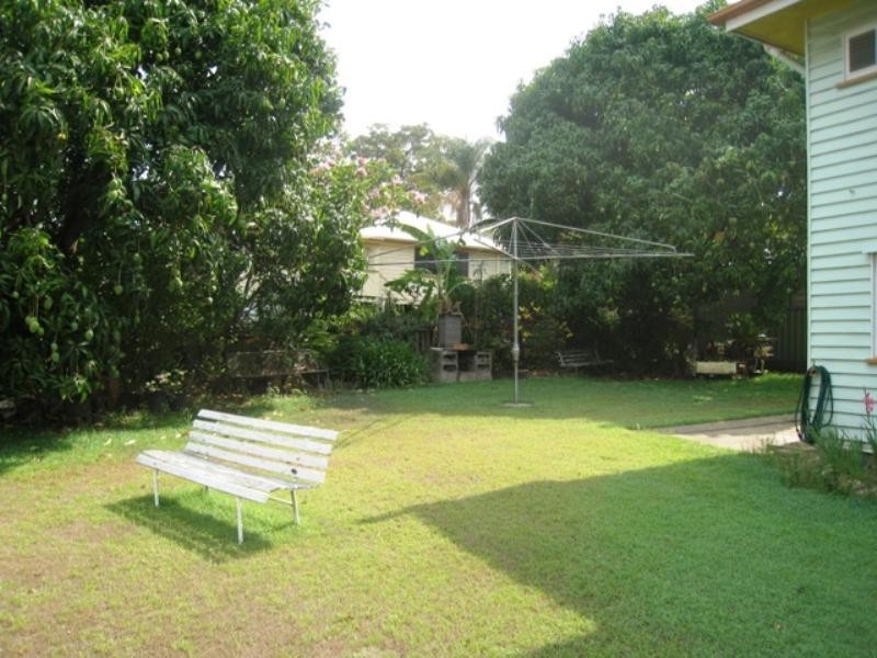 8 Cormack Street, Sherwood QLD 4075