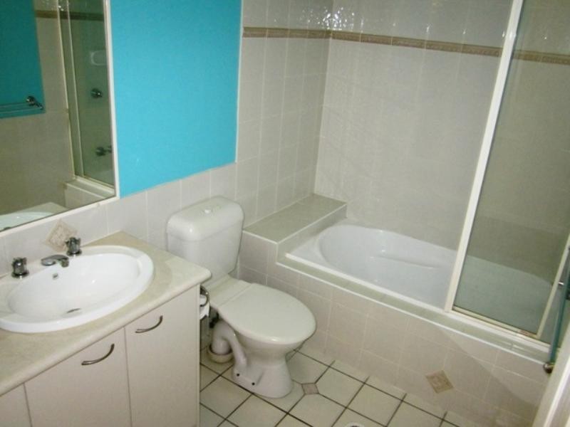 66/316 Long Street East, Graceville QLD 4075